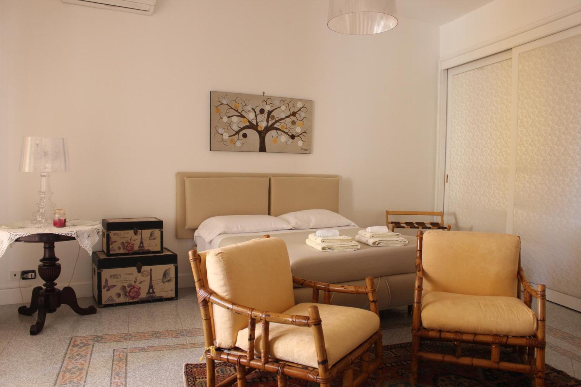 La Maison Doree Giardini Naxos Eksteriør billede