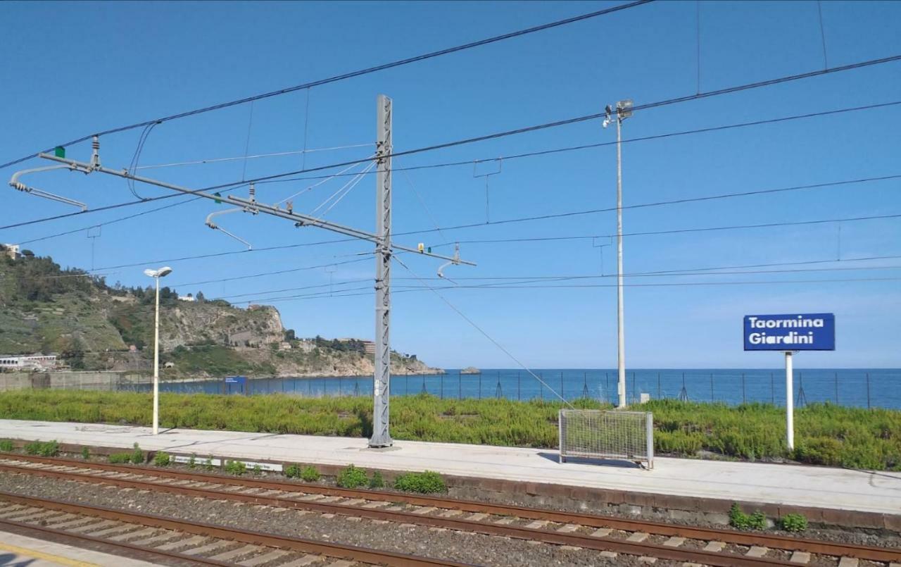 La Maison Doree Giardini Naxos Eksteriør billede